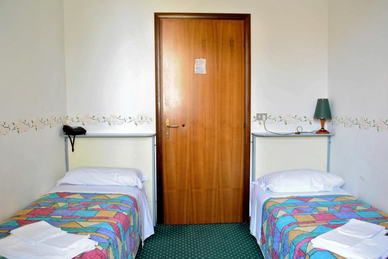 La Lanterna Di Guiglia Hotel Kültér fotó